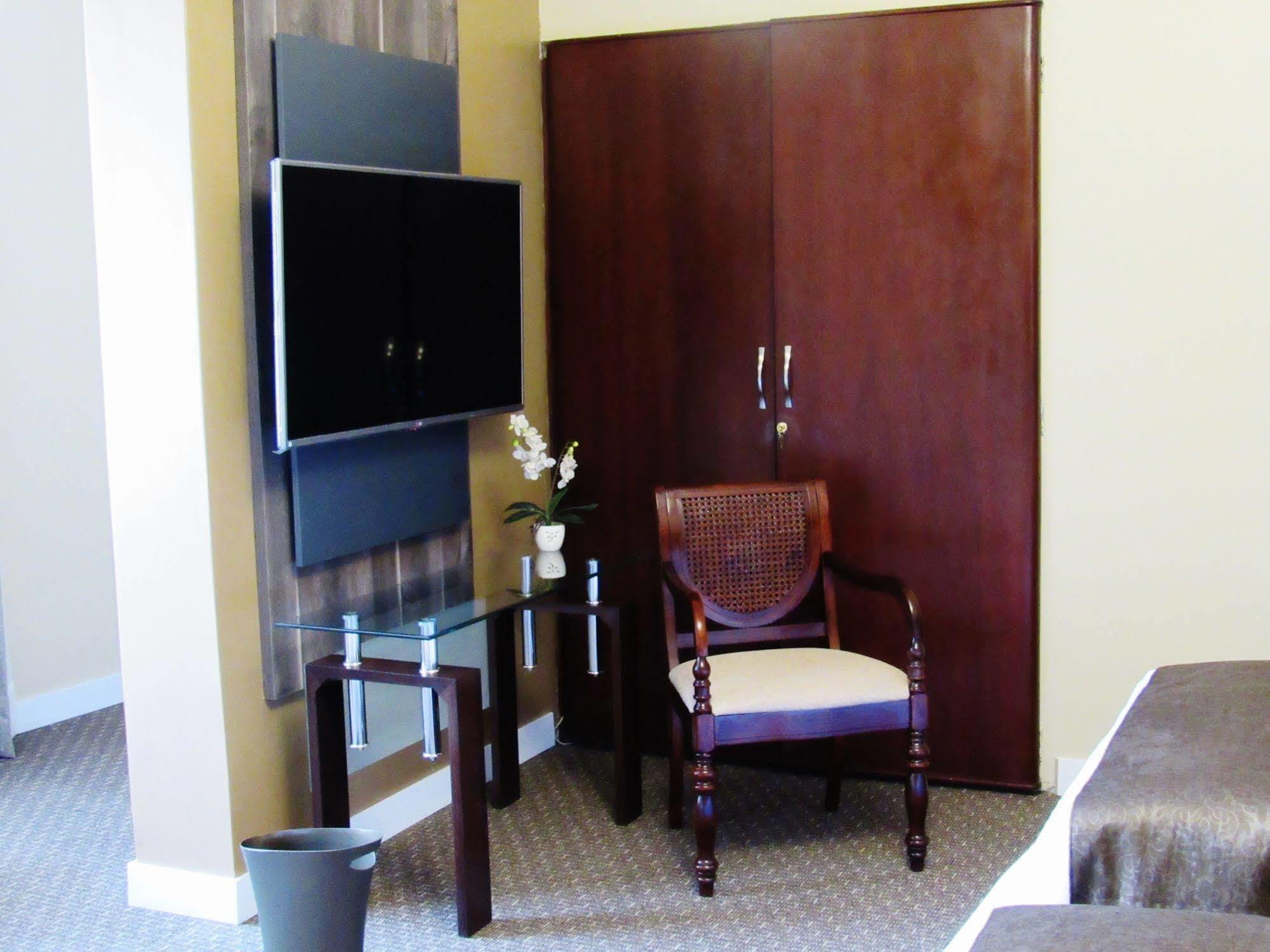 Los Leones Hotel Boutique Янауара Экстерьер фото
